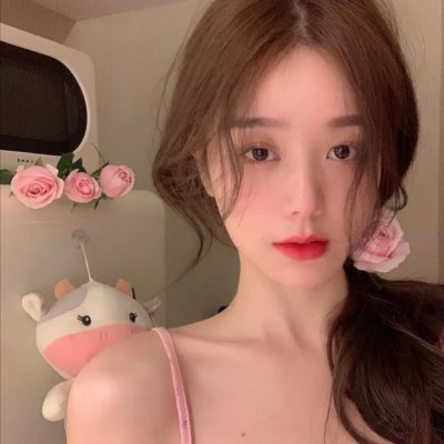 怪物少女妮莫娜